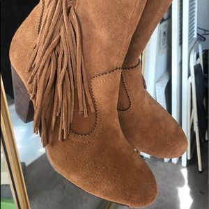 Skechers copper suede fringe booties 3 1/2” heel